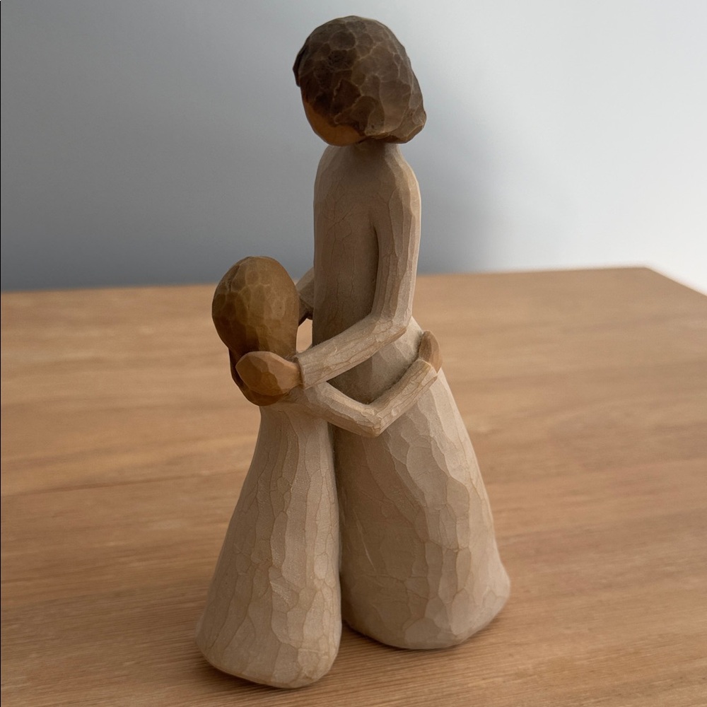 Willow Tree Mother and Daughter - Wooden Embrace Sculpture